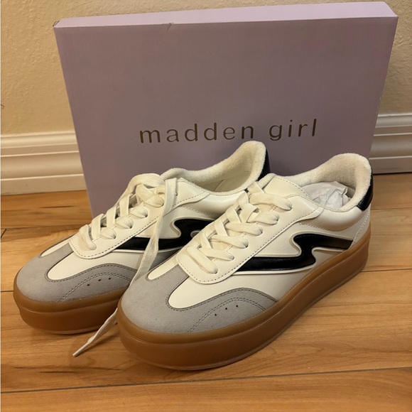 Madden Girl Shoes - Madden Girl Mightty Women's Sneakers